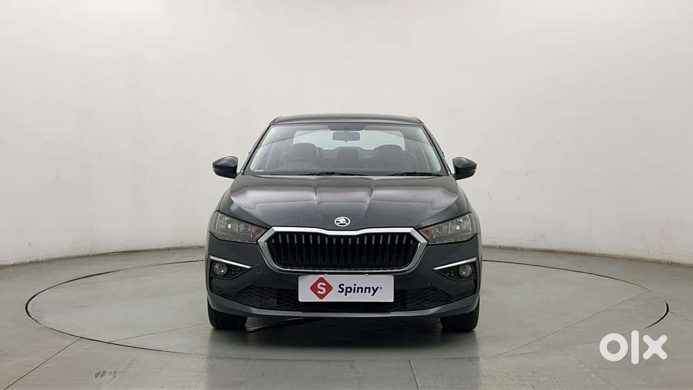 Skoda Slavia Ambition 1.0l Tsi At, 2022, Petrol