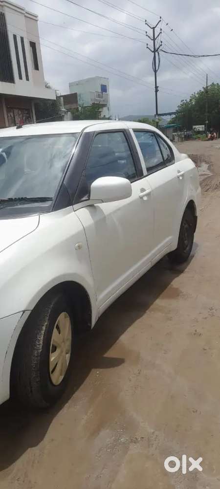 Maruti Suzuki Swift Dzire 2011