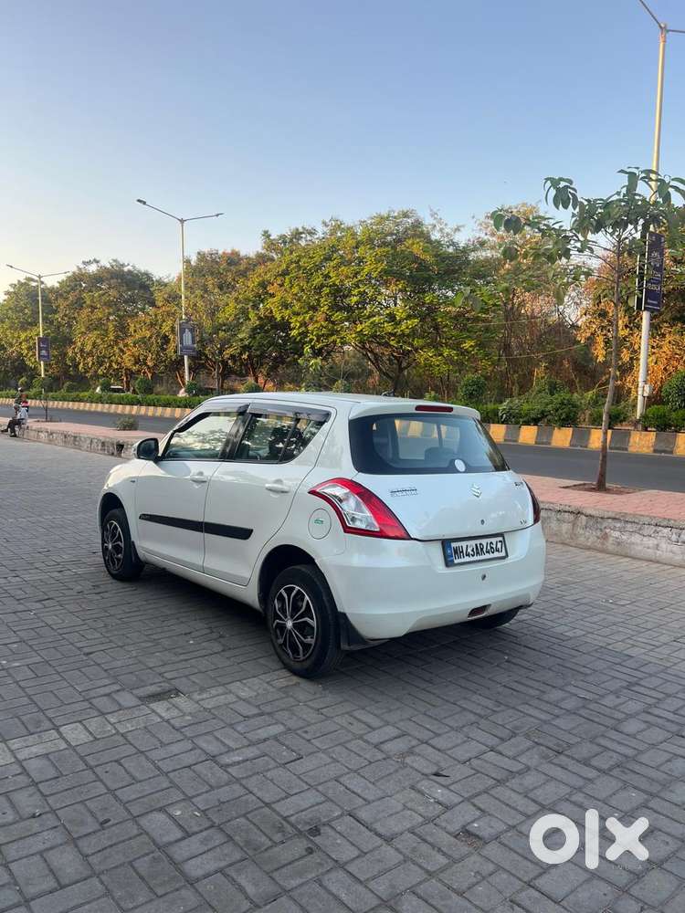 Maruti Suzuki Swift Vxi + Manual, 2014, Petrol