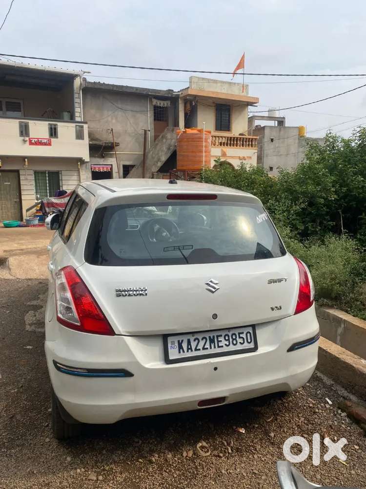 Maruti Suzuki Swift 2015 Petrol 82000 Km Driven