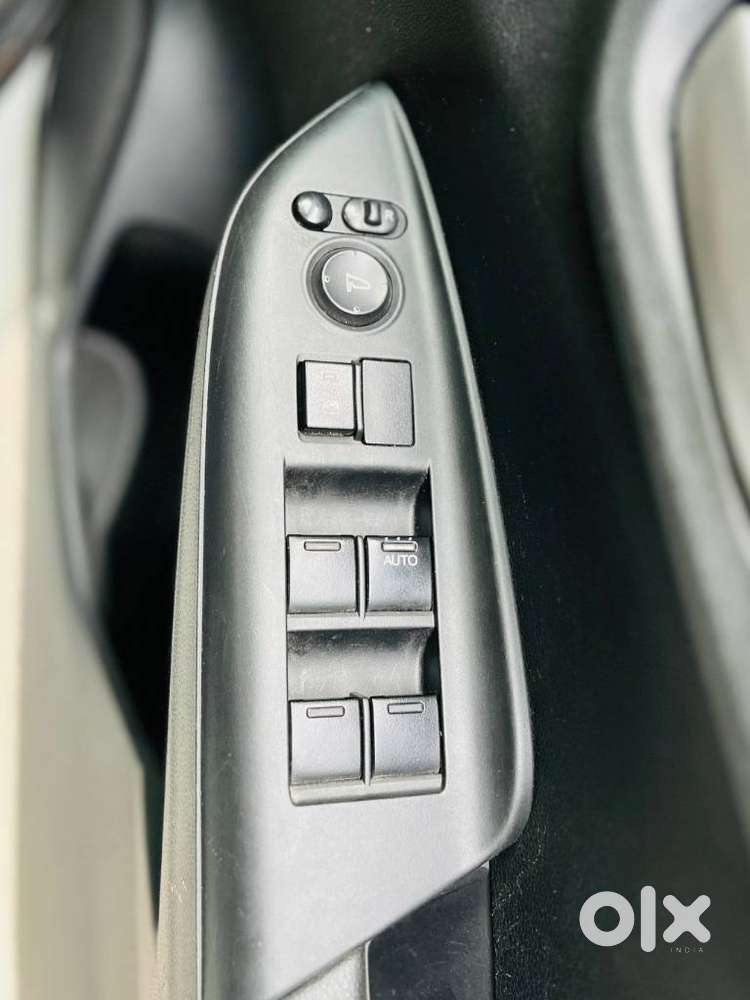 Honda Jazz V Mt Privilege, 2017, Petrol