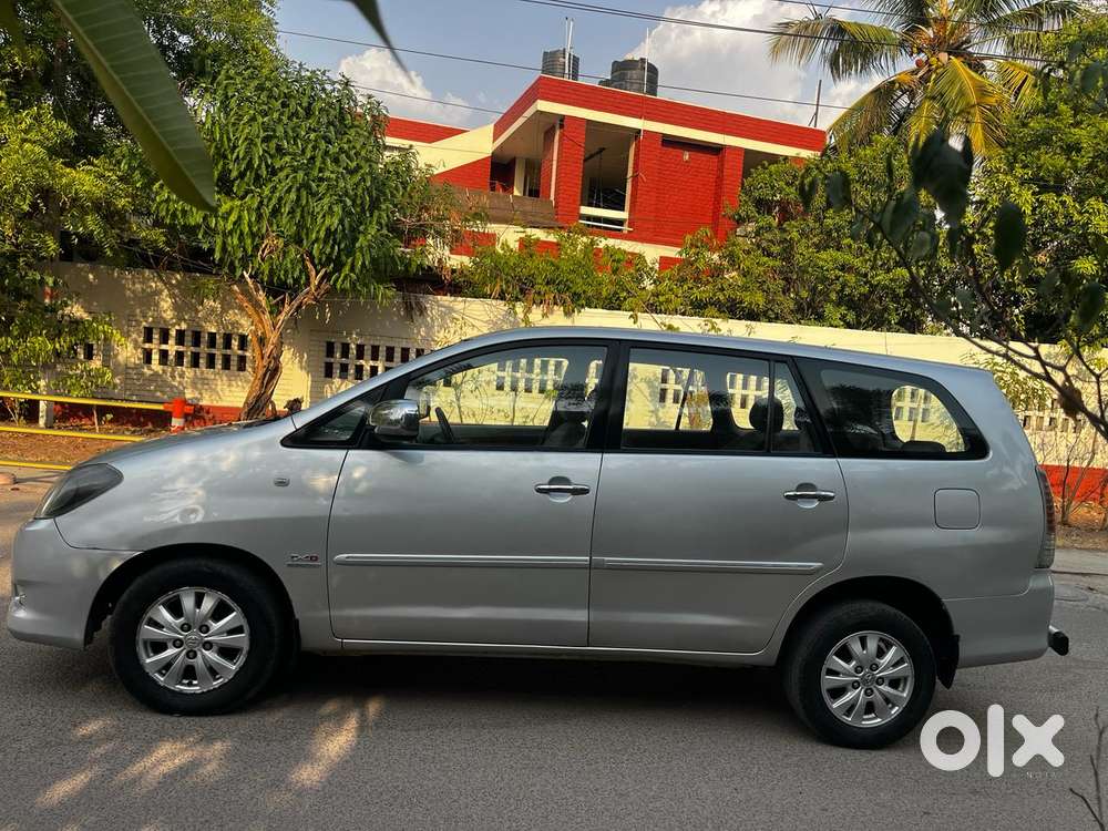 Toyota Innova 2.5 V 7 Str, 2010, Diesel