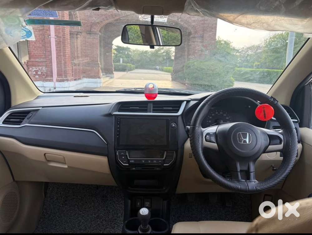 Honda Amaze 2nd Gen 2017 Petrol 40200 Km Driven