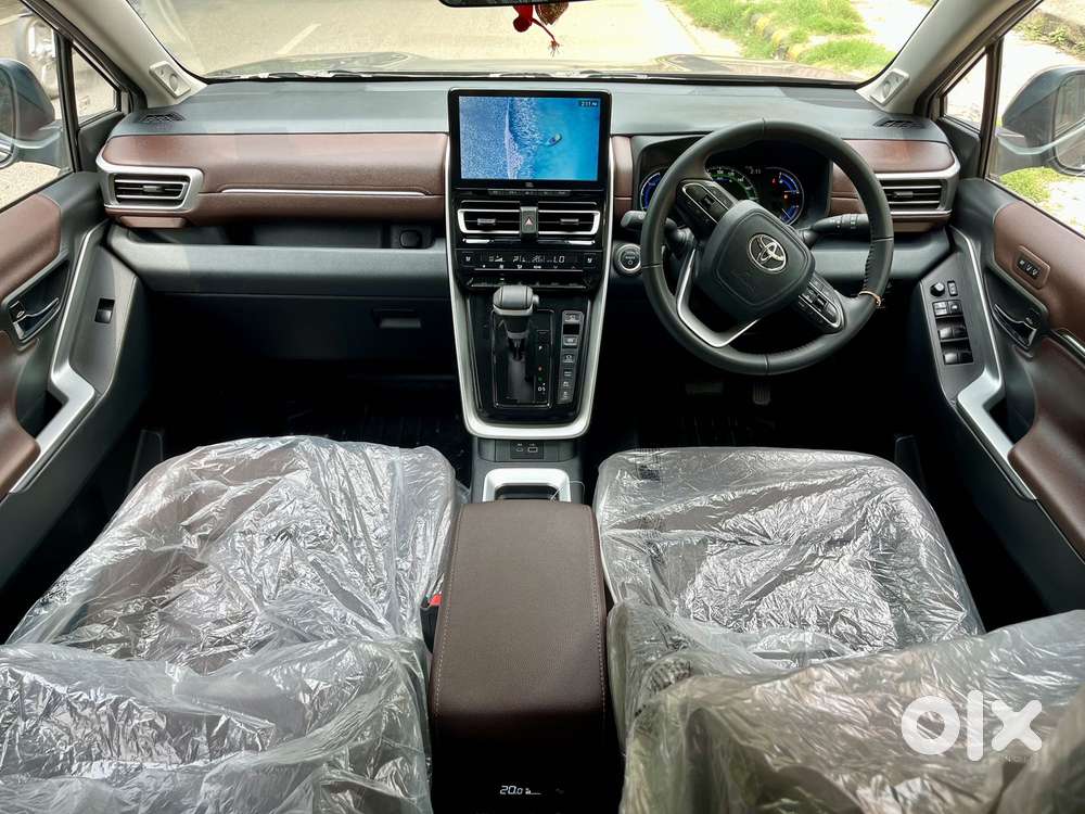 Toyota Innova Hycross 2.0 Zx (o) Hybrid 7 Str, 2025, Electric