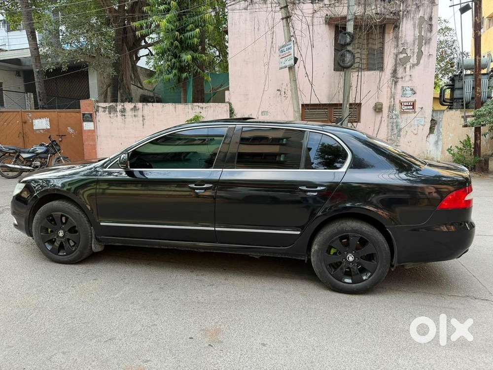 Skoda Superb 2008 Petrol 60000 Km Driven