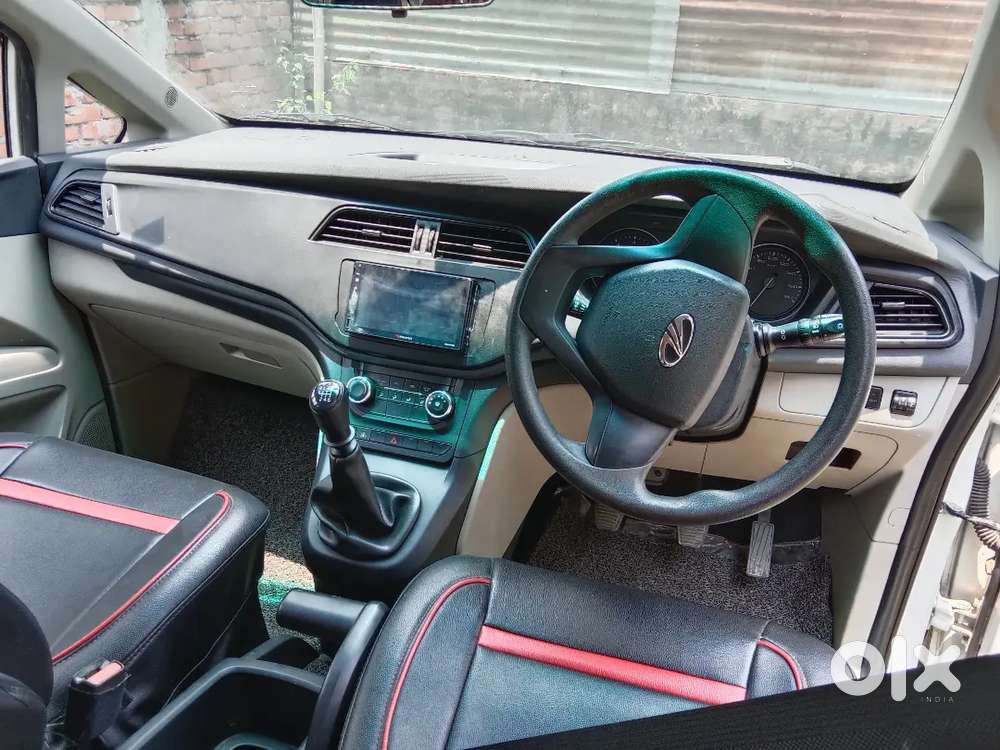 Mahindra Marazzo 1.5 M2 2021