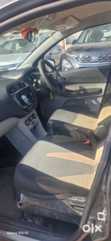 Tata Tiago 1.2 Revotron Xt (o), 2021, Petrol