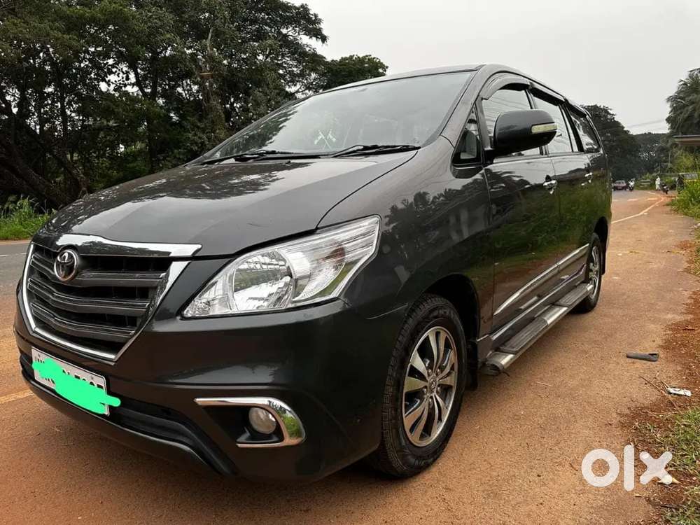 Toyota Innova 2015 Diesel Well Maintained
