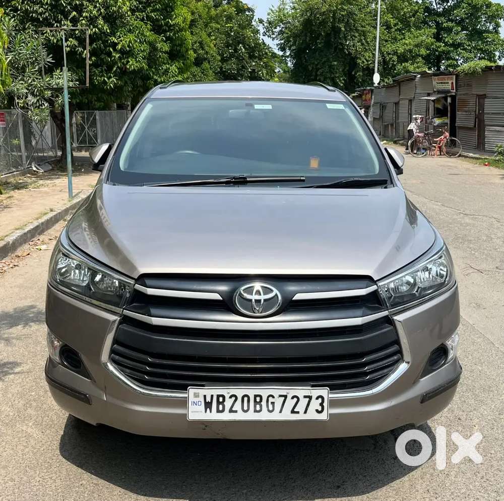 Toyota Innova Crysta 2.4g 8 Seater Lifetime Tax Paid Car