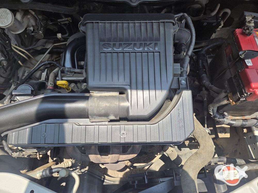 Maruti Suzuki Swift Vxi Optional, 2016, Petrol