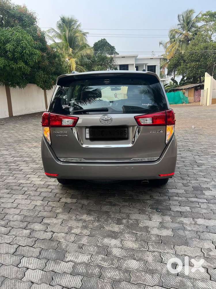 Toyota Innova Crysta 2.8z Automatic, 2017, Diesel