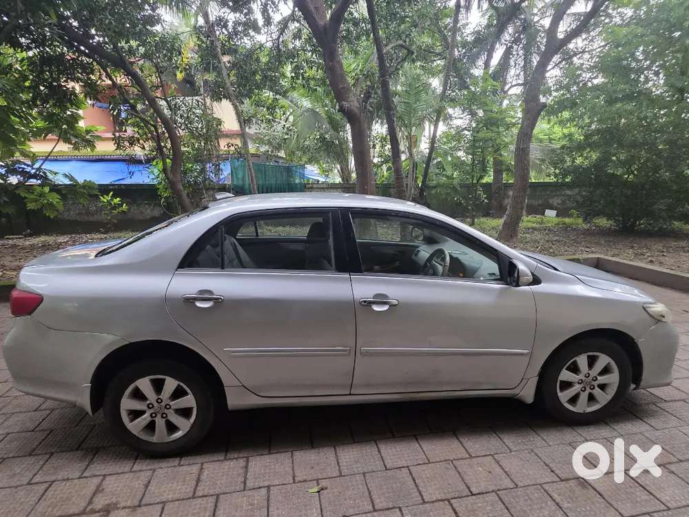 Toyota Corolla Altis 2010