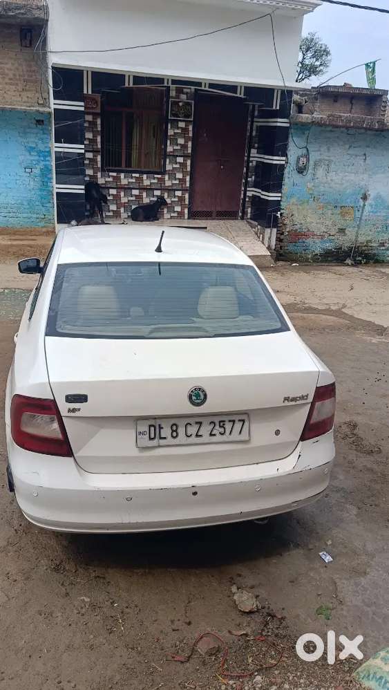 Skoda Rapid Tsi 2013 Petrol 80000 Km Driven