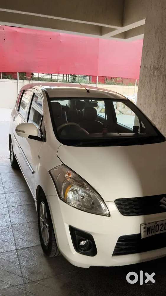Maruti Suzuki Ertiga Zxi 2014 Variant