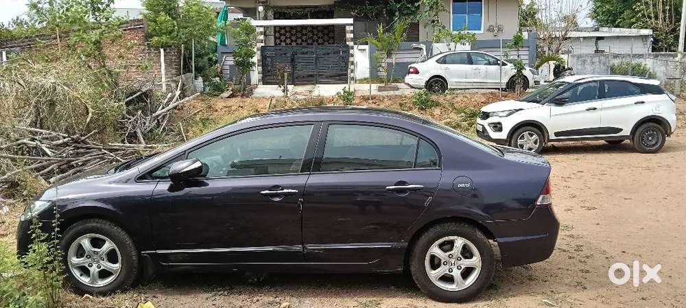 Honda Civic 2007 Petrola Well-maintained Honda Civic From 2007, 2028