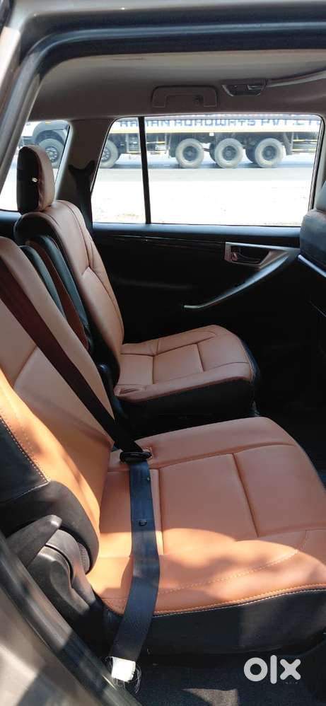 Toyota Innova Crysta 2.4 V, 2016, Diesel
