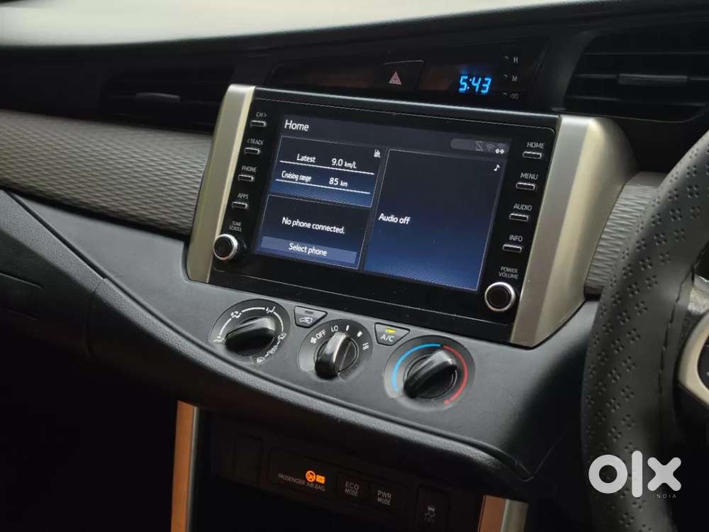 Toyota Innova Crysta [2020-ongoing] 2.4 Gx 7 Str, 2021, Diesel