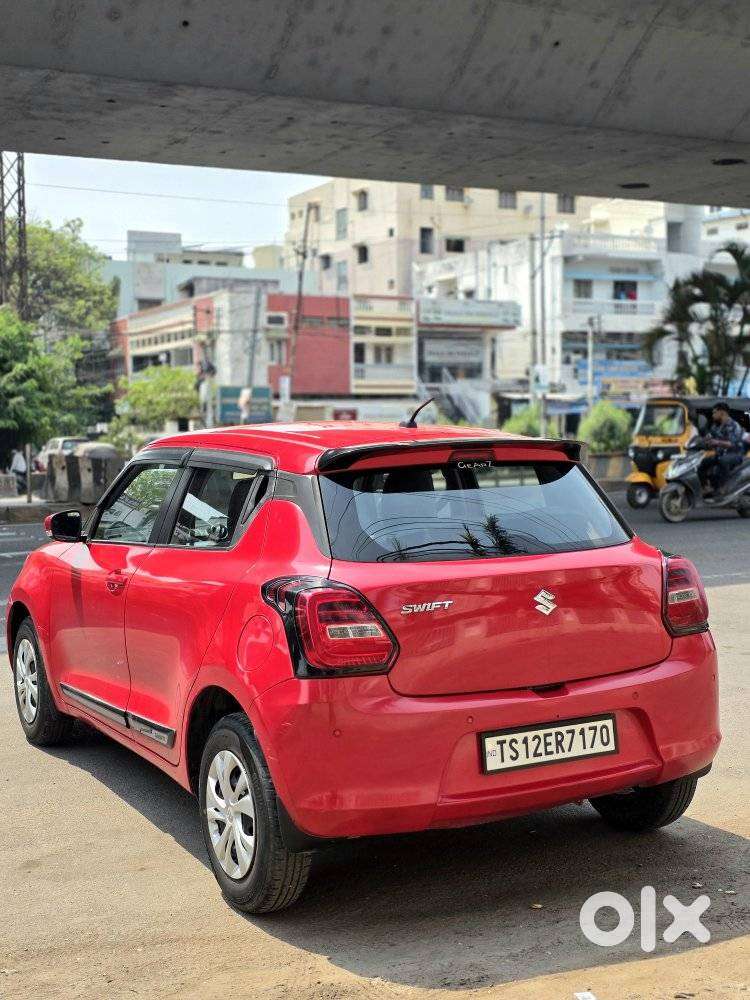 Maruti Suzuki Swift Vxi + Manual, 2021, Petrol
