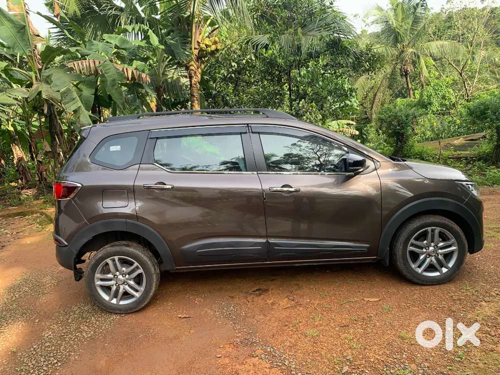 Renault Triber Rxz Mt Petrol Manual 2023