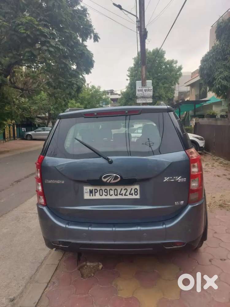 Mahindra Xuv500 2014 Diesel 85000 Km Driven