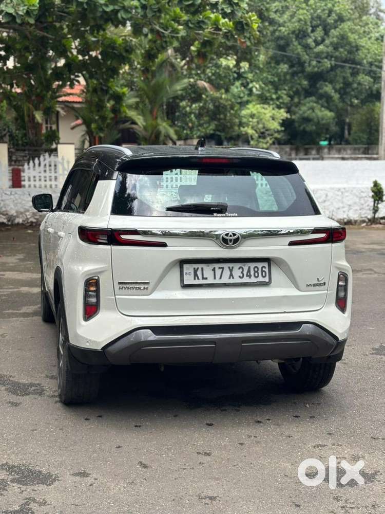 2022 Toyota Hyryder Hybrid V Automatic