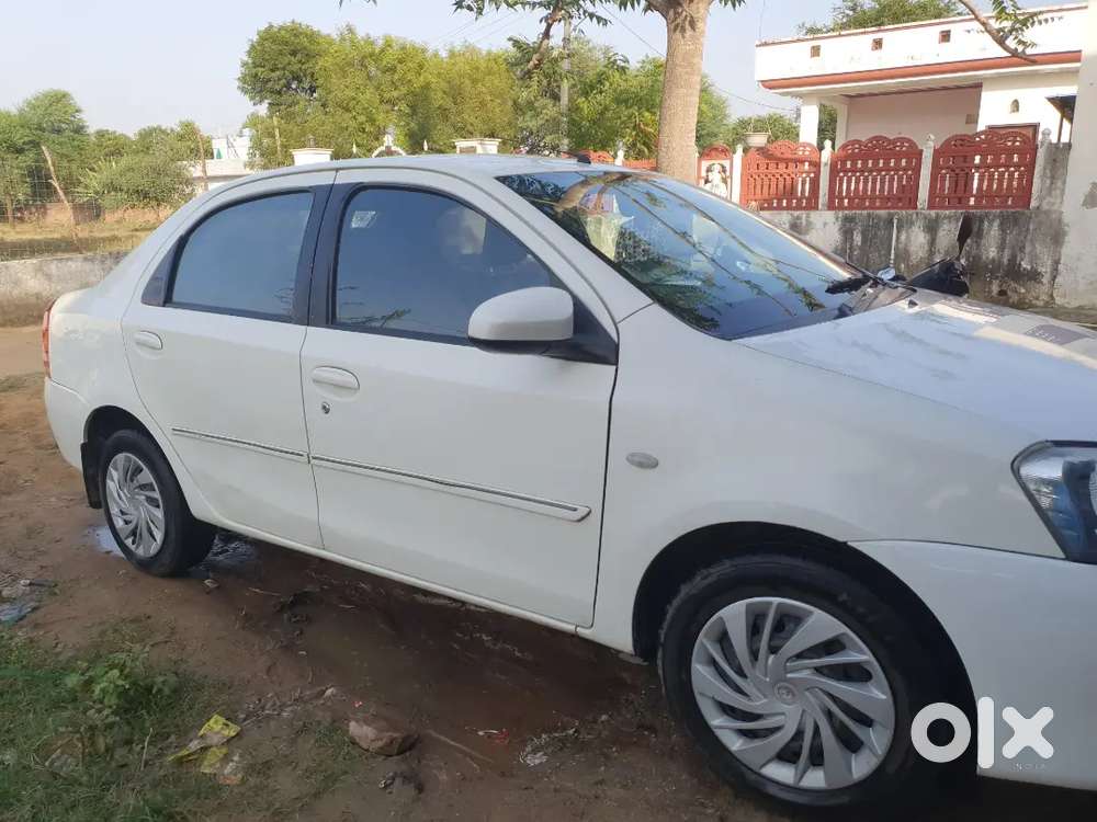 Toyota Etios 1.5 G 2013