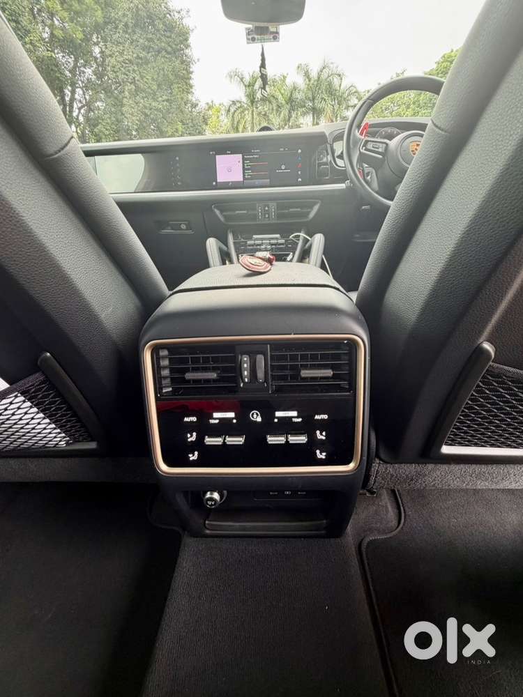 Porsche Cayenne V6 2025 Petrol Automatic
