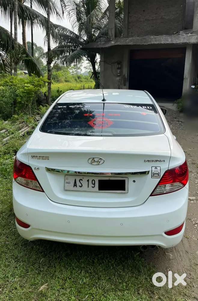Hyundai Verna 2011 Manual Petrol