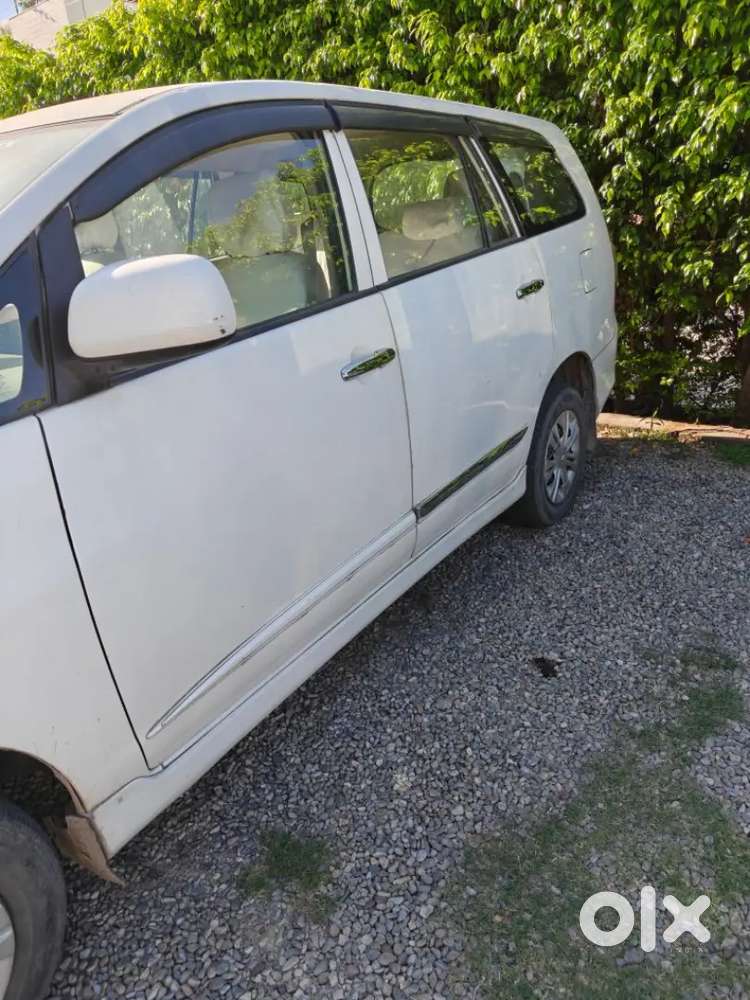 Toyota Innova 2013 Diesel Well Maintained