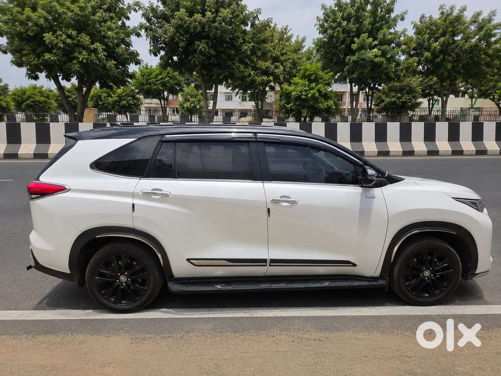 Toyota Innova, 2025, Electric
