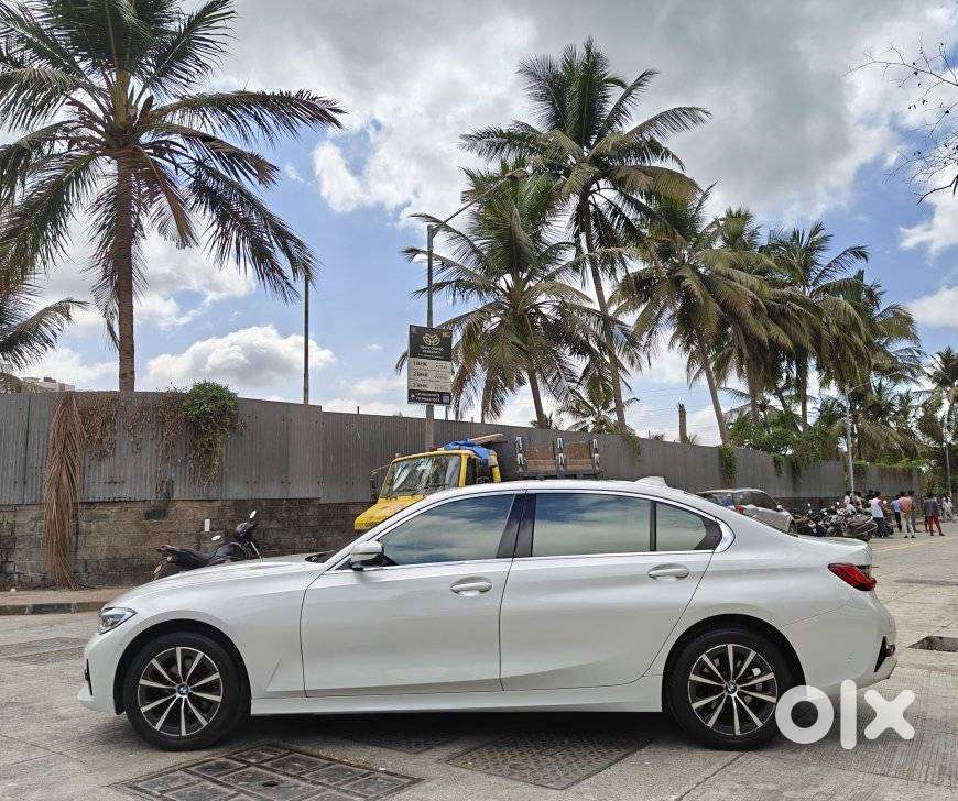 Bmw 3 Series 2.0 320d Luxury Line, 2022, Diesel