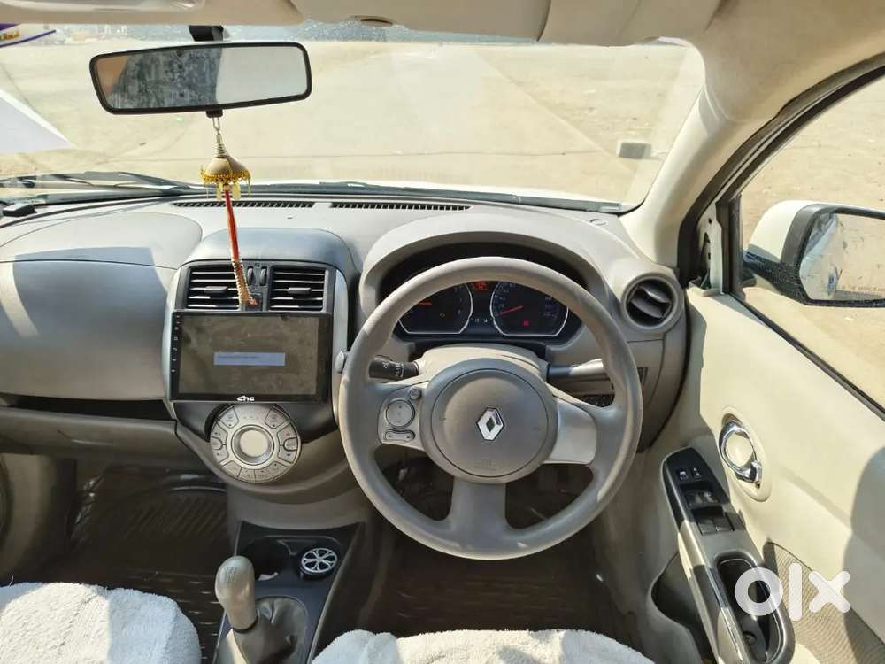 Renault Scala Car