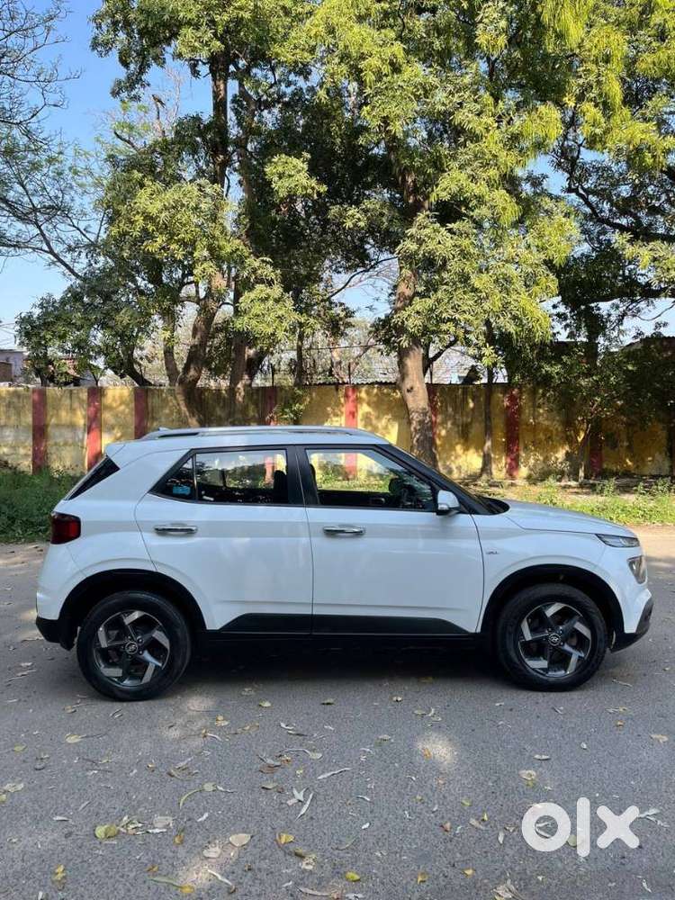 Hyundai Venue 1.0 Sx (o) Turbo Dct, 2019, Petrol