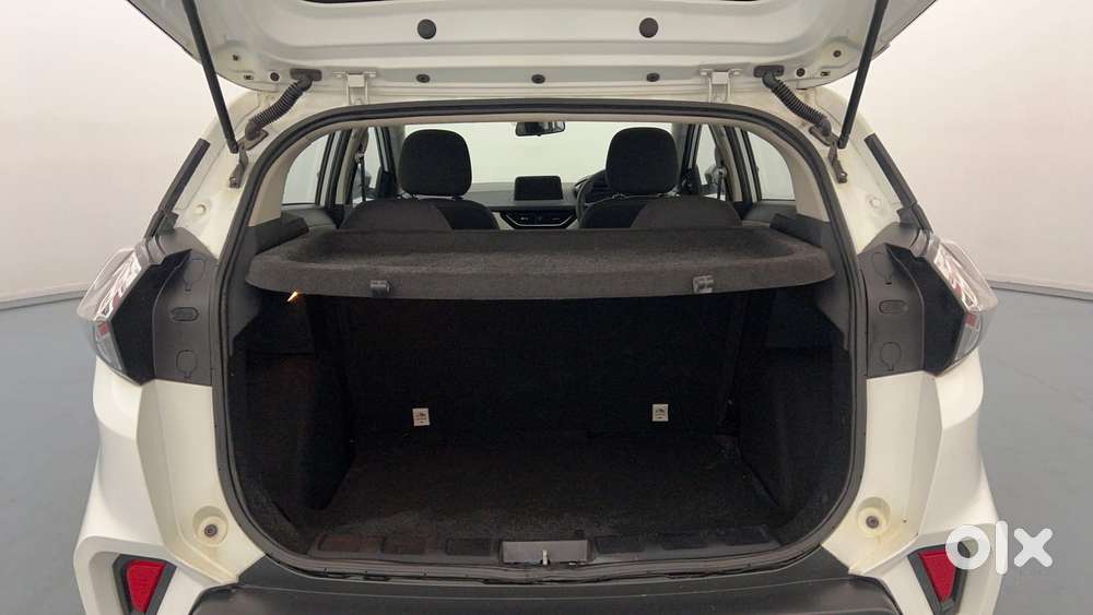 Tata Nexon 1.2 Revotron Xz, 2022, Petrol