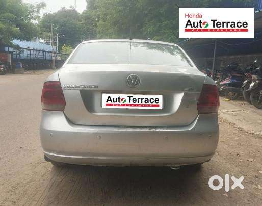Volkswagen Vento 1.6 Highline, 2011, Petrol