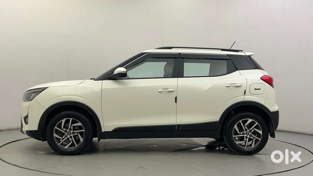 Mahindra Xuv300 W8 (o) 1.5 Diesel Amt, 2023, Diesel