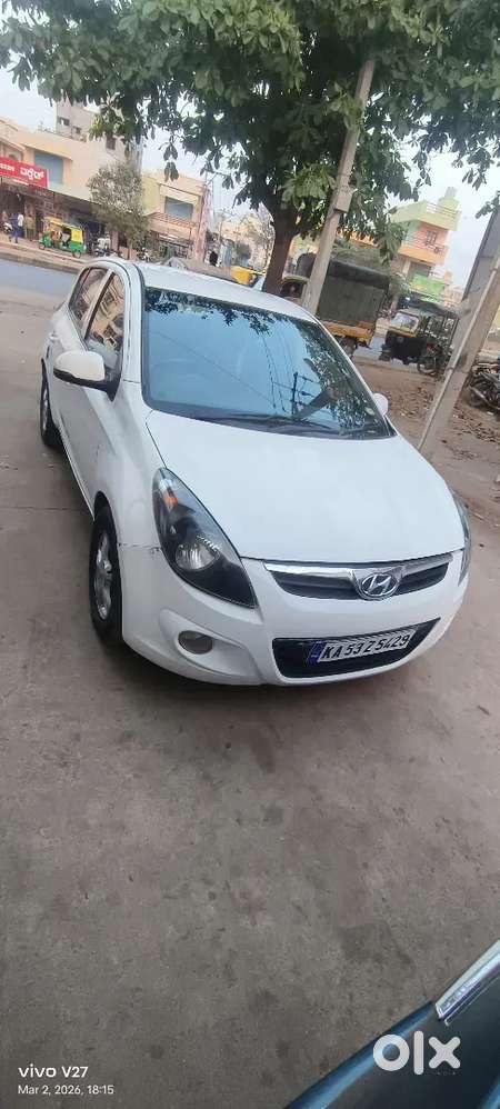 Hyundai I20 2012 Diesel 100000 Km Driven