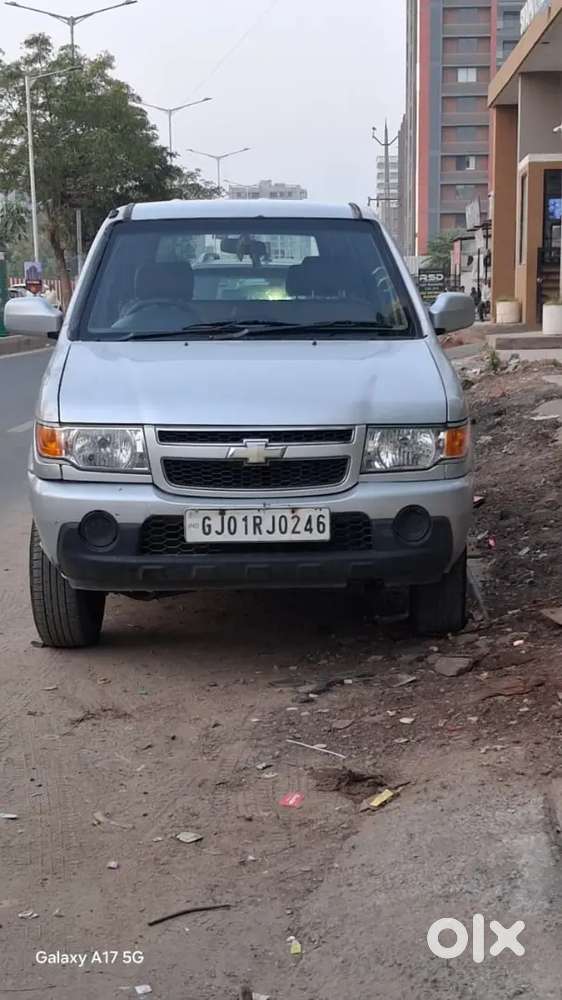 Chevrolet Tavera Neo 2014