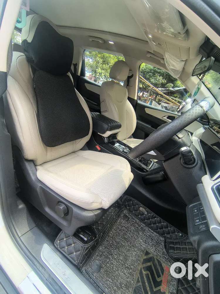 Mahindra Xuv700 2022 Diesel Well Maintained