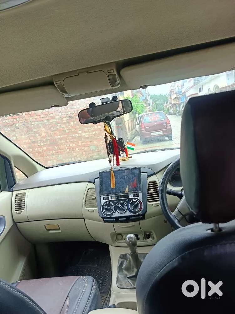 Toyota Innova 2010 Diesel Auto