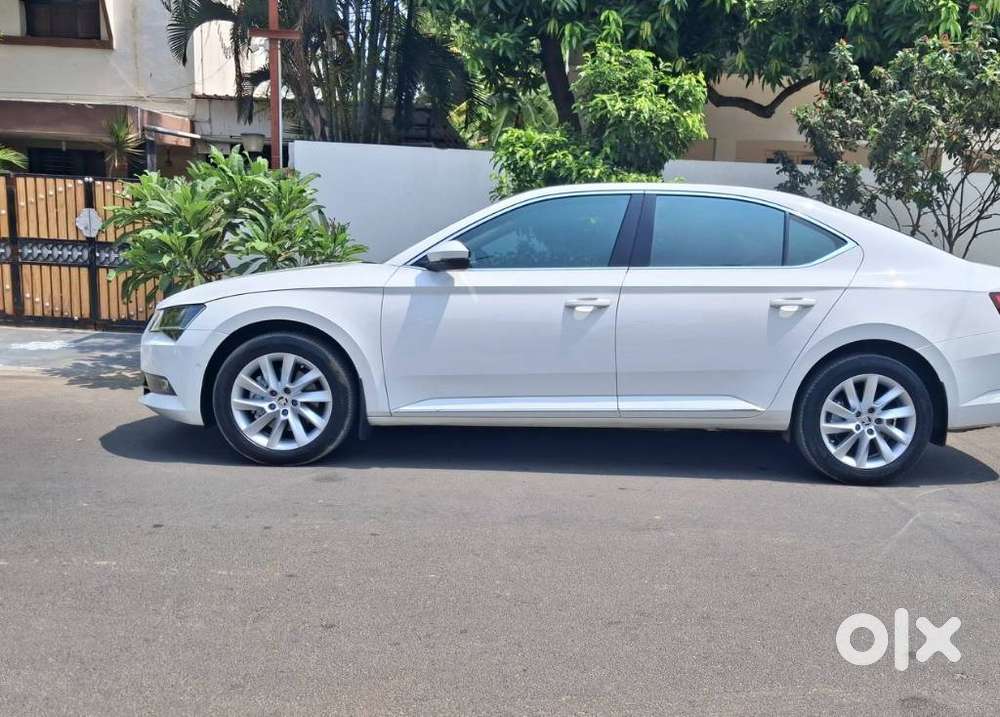 Skoda Superb Lk 1.8 Tsi At, 2020, Petrol