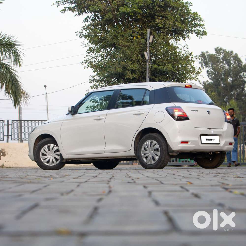 Maruti Suzuki Swift 1.2 Vxi (o), 2024, Petrol