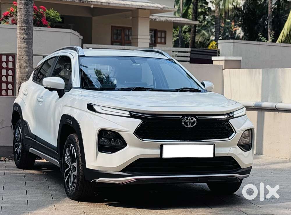 Toyota Urban Cruiser Taisor V 1.0 Petrol At, 2024, Petrol