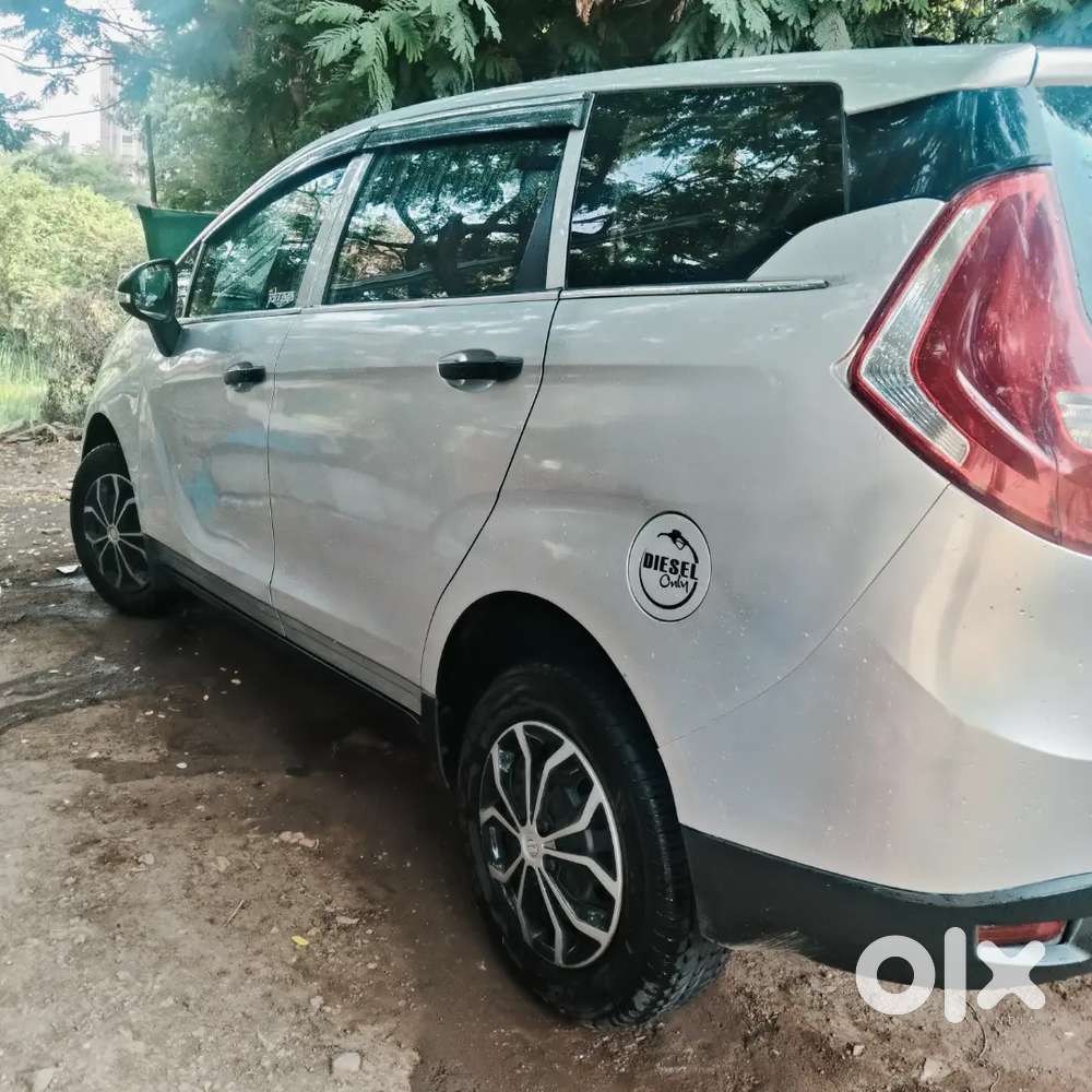 Mahindra Marazzo Diesel 2019