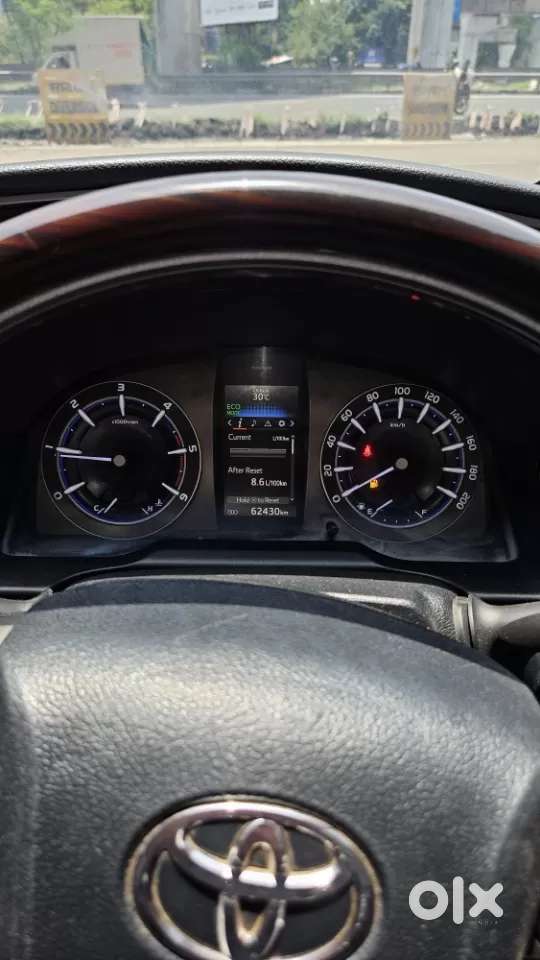 Toyota Innova Crysta [2020-ongoing] 2.4 Vx 8 Str, 2023, Diesel