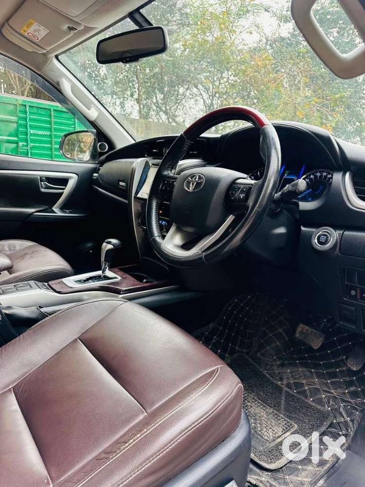 Toyota Fortuner 3.0 4x2 Automatic, 2020, Petrol