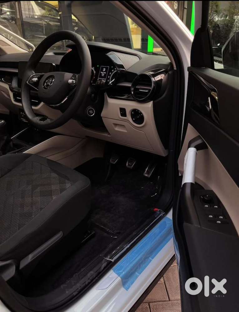 Skoda Slavia 2025 Petrol 7000 Km Driven