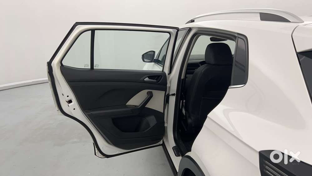 Volkswagen Taigun Topline 1.0 Tsi At (electric Seats), 2022, Petrol