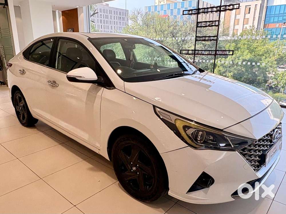 Hyundai Verna 1.5 Mpi Mt Sx (o), 2022, Petrol