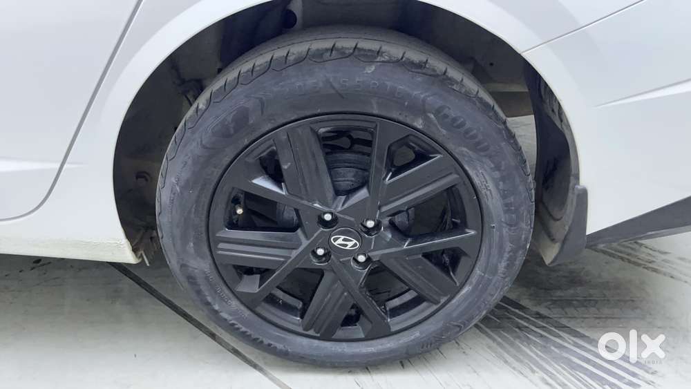 Hyundai Verna 1.5 Sx Turbo Petrol Mt, 2023, Petrol